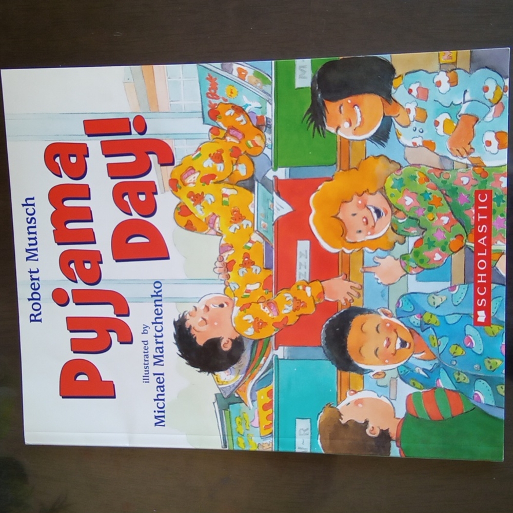 Robert Munsch Book Pyjama Day
